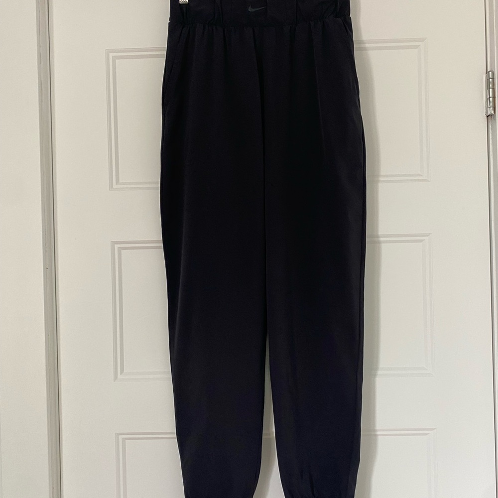 Nike Black Jogger Sweatpants with Elastic Cuffs